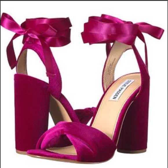 Steve Madden Shoes - Steve Madden velvet ankle wrap sandals